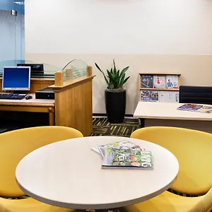 4* מלון Atrium By Ihg